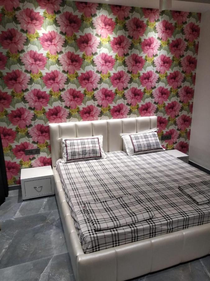 Platinum Villa 3Bhk 罗纳瓦拉 外观 照片